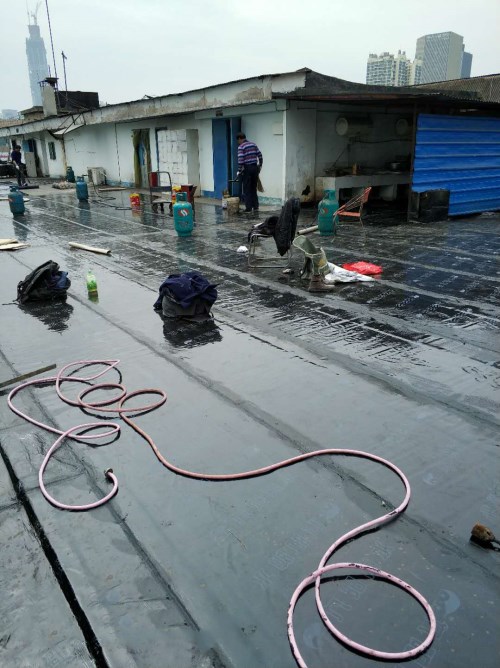 相城蘇州防水補漏施工公司淺談地下室做防水的原因及堵漏注漿施工方法
